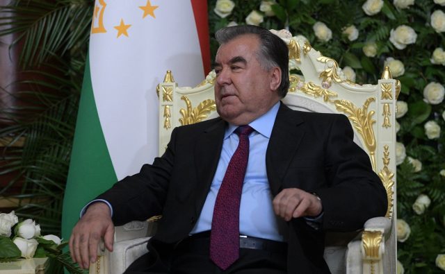 Президент Таджикистана приедет на парад Победы в Москву 9 мая