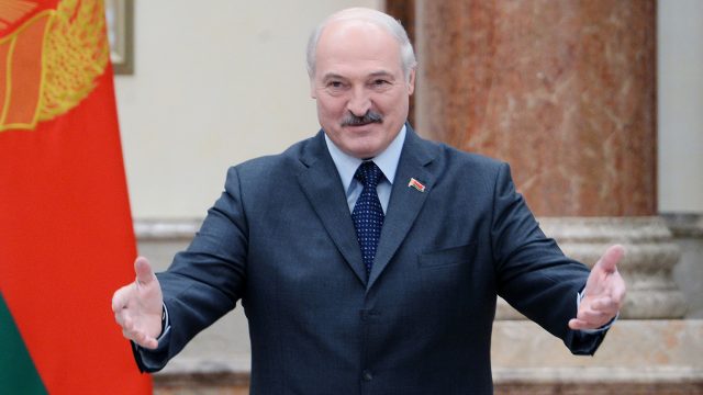 Лукашенко приедет в Москву на парад в честь Победы