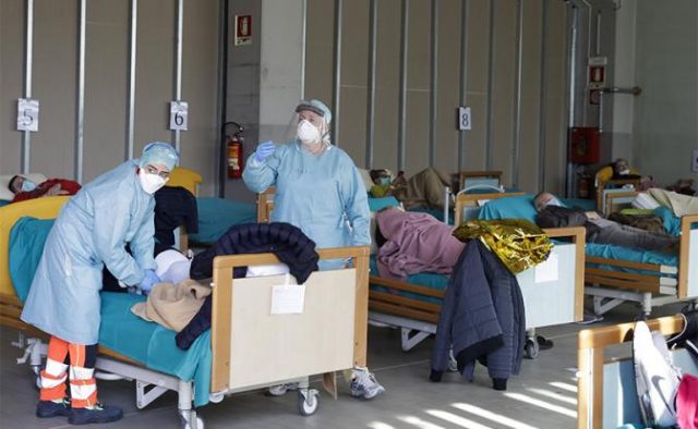 Американцы драпанули из Италии, забрав полмиллиона тестов на коронавирус