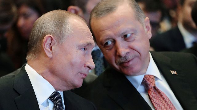 О чем больше часа говорили Путин и Эрдоган по телефону