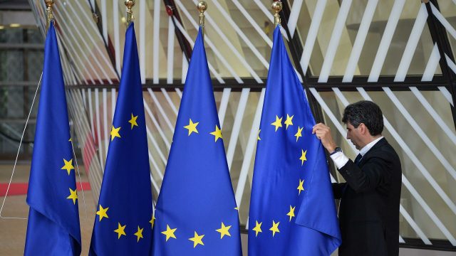 Поляки и прибалты разваливают Евросоюз: при чем тут Путин