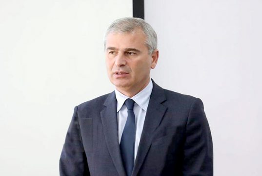 Ираклий Кадагишвили: Это неправильный подход, когда президент указывает премьер-министру на то или иное поведение, только премьер-министру решать, какую позицию он займет Ираклий Кадагишвили