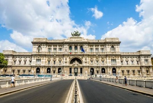 Верховный суд Италии фактически реабилитировал фашистское приветствие Верховный суд Италии фактически реабилитировал фашистское приветствие