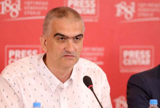 Горан Игич, дипломированный филолог по сербскому языку и литературе, православный публицист