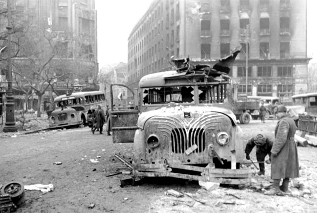 «Венгерское восстание 1956 года» была первой попыткой цветной революции