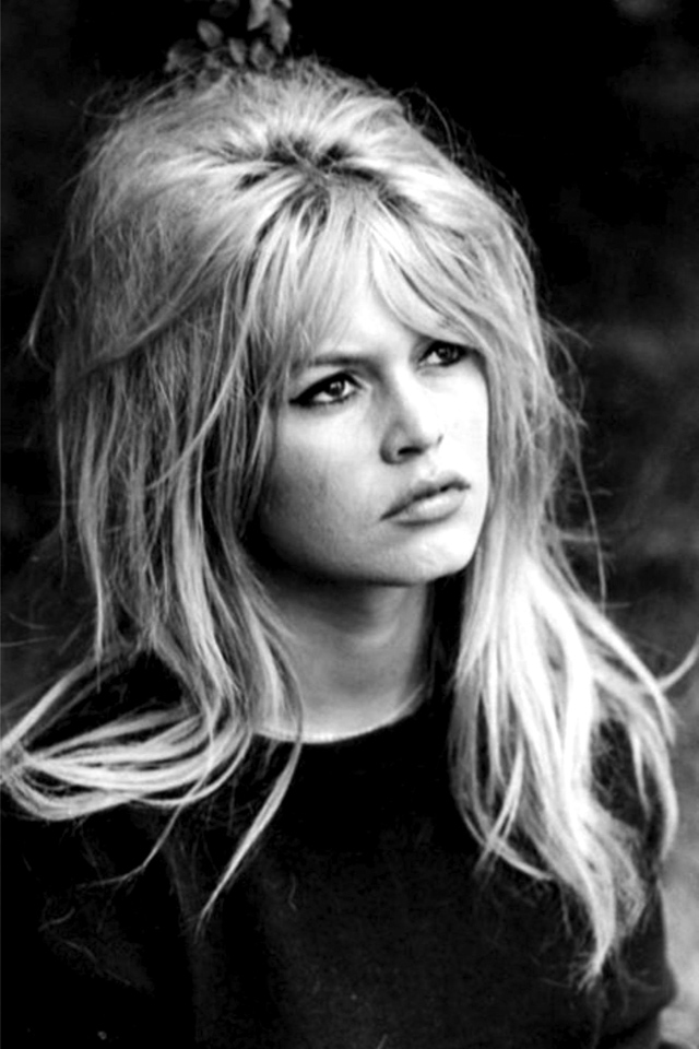 Ушла из жизни муза французского кино и секс-символ эпохи Бриджит Бардо