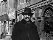 ნოდარ დუმბაძე: ილია იქ დგას, მომავალ საუკუნეებში, და ყოველი წელი არათუ განშორებაა მასთან, არამედ მიახლოება