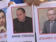 სხვისი ხელით ნარ-ეკლის გლეჯას მიჩვეულნი