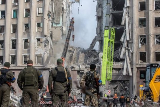 “იცოდეთ, თქვენ, ვისაც “ქვეყანაში ფაშიზმი არ გაქვთ”, ახლა გათავისუფლებენ არა თქვენ, არამედ ათავისუფლებენ თქვენგან”