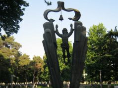 “საქართველო და მსოფლიო” და ქართული ენის უფლებებისთვის ბრძოლა