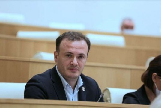 ირაკლი ზარქუა: ახლა, როცა იციან, რომ ხალხი არ გამოდის, მცდელობა აქვთ, სტრატეგიული პარტნიორები ჩვენს წინააღმდეგ განაწყონ ასეთი ბინძური პროვოკაციებით – არ გამოუვათ