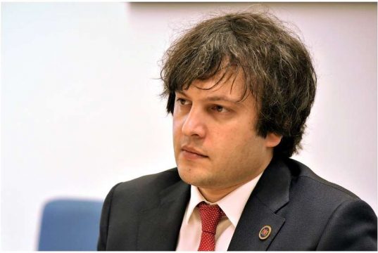 ირაკლი კობახიძე კელი დეგნანის განცხადებაზე – 300-ზე მეტი ევროპარლამენტარი სხვის ფულზე ხარჯავდა დროს და ენერგიას – მგონი, ამ “მესიჯის” ადრესატი სწორედ 308 ევროპარლამენტარია, „ენჯეოები“, რადიკალური ოპოზიციის წარმომადგენლები