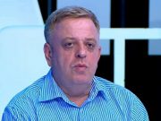 ლევან ნიკოლეიშვილი: დეგნანმა ღია დემარში გამოუცხადა POSTV-ის სამაგიეროდ, „ნაცმოძრაობის“ არხები წვეულებაზე სრული შემადგენლობით იყვნენ. ასევე, ვასილ მაღლაფერიძე საელჩოს ბორტს მიღმა აღმოჩნდა, სამაგიეროდ, იქ იყო ჭუტა