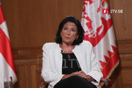 სალომე ზურაბიშვილი – აჩქარებულად, დაუსაბუთებლად მოსმენებთან დაკავშირებით ცვლილებების მიღება აჩენს ახალ ეჭვს, რომ მოსმენები კიდევ ერთხელ გახდეს ძალაუფლების ერთ-ერთი ძლიერი ბერკეტი