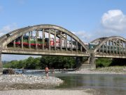 სასწრაფოდ უნდა გაიხსნას აფხაზეთის რკინიგზა, რადგან ეს არის აფხაზთა და ქართველთა შერიგების, პერსპექტივაში, რუსეთის შუამავლობით ლტოლვილების ეტაპობრივი დაბრუნების საწინდარი, სხვა დანარჩენი ურაპატრიოტული ლაილაია