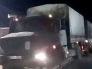 ღამით, ბრიტანული და რუმინული სამხედრო ტექნიკის კოლონებმა მოლდოვას საზღვარი გადაკვეთეს ღამით, ბრიტანული და რუმინული სამხედრო ტექნიკის კოლონებმა მოლდოვას საზღვარი გადაკვეთეს