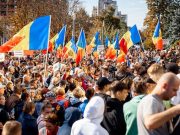 კიშინიოვის ცენტრში ოპოზიციის ათასობით მომხრე კვლავ გამოვიდა მიტინგზე კიშინიოვის ცენტრში ოპოზიციის ათასობით მომხრე კვლავ გამოვიდა მიტინგზე