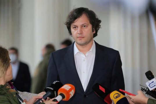 ირაკლი კობახიძე: ოლივერ ვარჰეი გამოვიდა პოზიტიური გზავნილებით და თავს დაესხა მთელი ოპოზიცია, პირდაპირ წამოსცდათ, რომ უპირისპირდებიან ყველანაირ ძვრას კანდიდატის სტატუსის მიღების მიმართულებით