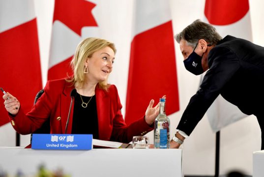 MMnews: “შესრულებულია” – ტრასს ბრალი დასდეს “ჩრდილოეთის ნაკადებზე” თავდასხმაში მისი პირადი მიმოწერის გაჟონვის შემდეგ ლიზ ტრასი