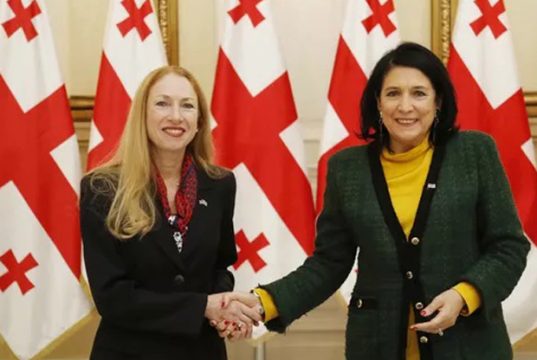 ერთი გველის სისინი ორ განცხადებაში