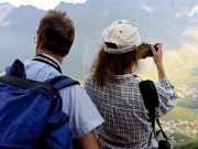 ქართული სტუმართმასპინძლობის ტრადიცია, რომელსაც თითქოს სათუთად ვუფრთხილდებით,   ფეხქვეშ ითელება, სახელი გვიტყდება,  სტუმართმოყვარე ქართველის  სახეს ვკარგავთ