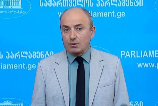 გურამ მაჭარაშვილი: როგორ შეიძლება ფინანსურ გამჭვირვალობას ამერიკაში ჰქონდეს სხვა მიზანი, ხოლო საქართველოში სხვა მიზანი. რაზეც არგუმენტებს ვერ მოძებნიან, იმას ეძახიან რუსულს