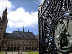 დევნილი ღმერთი