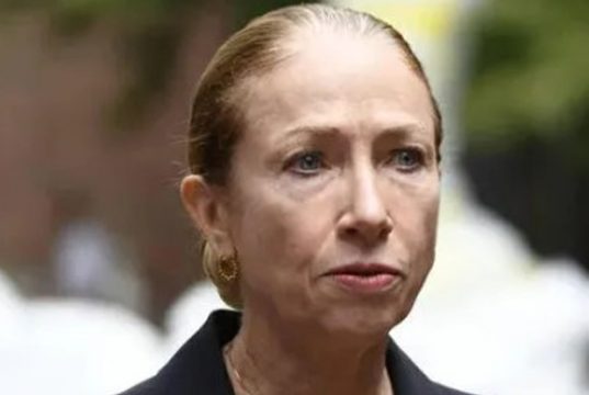 ქალბატონო ელჩო, აშშ-ის მიერ 30 წელიწადში გაღებულ 6 მილიარდსაც ვხედავთ და რუსეთისგან ერთ წელიწადში მიღებულ 3,6 მილიარდსაც!