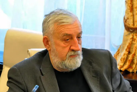 ვახტანგ ძაბირაძე – არსებული ვითარება ოპოზიციისგან სასწრაფოდ გადაჯგუფებას მოითხოვს – თუ მაქსიმუმ, თებერვალში, ეს სპექტრი არ ჩამოყალიბდა და ისე დარჩა, როგორც დღეს არის, ეს ნიშნავს, რომ „ქართული ოცნება“ ხელისუფლებაში რჩება