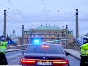 დასავლეთის აბსურდის თეატრში ფარდა, როგორც ჩანს, ჯერ არ დაშვებულა… კარგად დავფიქრდეთ, სად გვინდა გაერთიანება და რას გვთავაზობენ სანაცვლოდ დასავლეთის აბსურდის თეატრში ფარდა, როგორც ჩანს, ჯერ არ დაშვებულა... კარგად დავფიქრდეთ, სად გვინდა გაერთიანება და რას გვთავაზობენ სანაცვლოდ