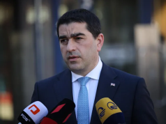 შალვა პაპუაშვილი ლგბტ პროპაგანდის საწინააღმდეგო პროექტზე – დაიმახსოვრეთ ჩემი სიტყვები, რამდენიმე დღეში დაინახავთ ოპოზიციის და „ენჯეოების“ სინქრონში ალაპარაკებულ, კოორდინირებულ კამპანიას, რომელსაც ერთი დირიჟორი ეყოლება