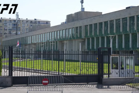 სუს-ის ინფორმაციით, უკრაინაში მყოფი, ყოფილი ქართველი მაღალჩინოსნების ორგანიზებით და დაფინანსებით ბიძინა ივანიშვილის მკვლელობის მომზადების ფაქტებზე გამოძიება მიმდინარეობს – ხდება კონკრეტულ პირთა საგამოძიებო ორგანოში დაბარება