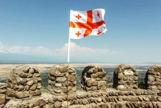 აუჯანყდით, აუჯანყდით საკუთარ თავს!