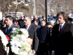 ცრემლი რუსოფობიის შხამიან ყვავილზე საპკურებლად ცრემლი რუსოფობიის შხამიან ყვავილზე საპკურებლად