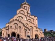 17 მაისს ქუჩაში ასიათასობით ადამიანის გამოსვლა მორიგი განაჩენი იყო დასავლელი პარტნიორებისთვის, მაგრამ ისევ არ შეიმჩნიეს, ისევ არ თქვეს, რომ საბოლოოდ მიხვდნენ ერისა და ბერის არჩევანს