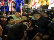 დამნაშავე დაკავებისას პოლიციელებს აგინებდეს, სასამართლოზე მოსამართლეებზე იწევდეს და წყალს ასხამდეს, შემდეგ ციხის ბადრაგს უტყაპუნებდეს თავში – ეს მარაზმია.