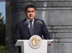 შალვა პაპუაშვილი – პატივს მივაგებთ სახელოვან მეფეს, რომლის საბრძოლო ნათლობა 14 წლის ასაკში ქიზიყში შედგა, სწორედ იქ შეარქვა ხალხმა მტრისთვის თავზარის დამცემ უფლისწულს პატარა კახი