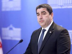 შალვა პაპუაშვილი – სულ უფრო აქტუალური ხდება კითხვა: რა აზრი აქვს ევროკავშირში წევრობას, თუ უმთავრეს სარგებელსა და ბერკეტებს გართმევენ?! – კითხვა მხოლოდ ის კი არაა, როდის მიგვიღებენ, არამედ რომელ ევროკავშირში გვთავაზობენ გაწევრიანებას შალვა პაპუაშვილი - სულ უფრო აქტუალური ხდება კითხვა: რა აზრი აქვს ევროკავშირში წევრობას, თუ უმთავრეს სარგებელსა და ბერკეტებს გართმევენ?! - კითხვა მხოლოდ ის კი არაა, როდის მიგვიღებენ, არამედ რომელ ევროკავშირში გვთავაზობენ გაწევრიანებას