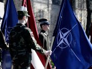 NI: США могут исключить из НАТО страны Прибалтики ради сделки с РФ