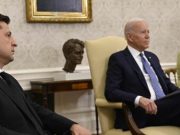 «У Зеленского в шоке от двуличия Байдена». Чего ждут на Банковой от визита Блинкена