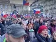 В Праге прошла массовая акция протеста против вакцинации от коронавируса