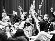 Либералы тащат в политику педофилию