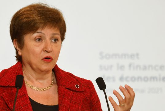 МВФ: повышение ставки ФРС США может подорвать рост мировой экономики