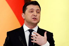 Зеленский рассказал о попытках заставить Украину отказаться от НАТО