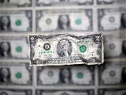 Миру предрекли массовый отказ от доллара