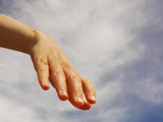 Если детям понадобится помощь, протянем всем руку, и, прежде всего, тем, кто вобрал в себя нашу плоть и кровь