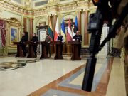 Четверо гостей и один заложник