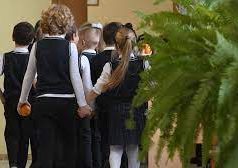 Российские школьники начнут изучать историю с первого класса