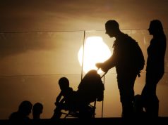 «В целях сохранения традиционных ценностей»: Путин подписал указ об установлении 8 июля Дня семьи, любви и верности