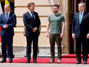 СМИ узнали тайные требования Макрона, Шольца и Драги к Зеленскому на переговорах в Киеве